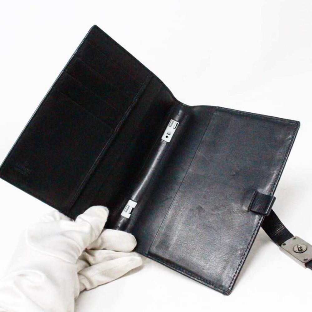 Gucci #42851 Python Leather Wallet - image 3